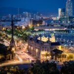 Barcelona: Visita guiada nocturna en autobús