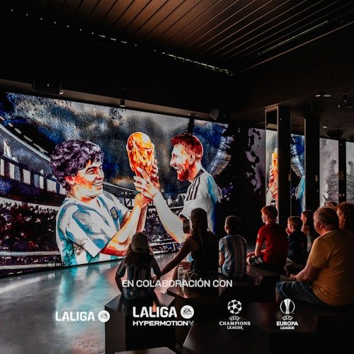 Legends - The Home of Football: Entrada