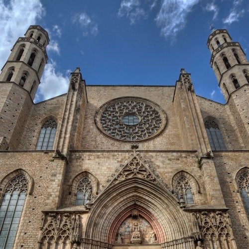 Visita Guiada a Santa María del Mar: Interior y Terrazas