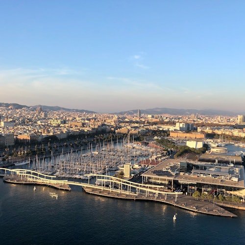 Teleférico de Barcelona: Ida y vuelta desde la playa de la Barceloneta