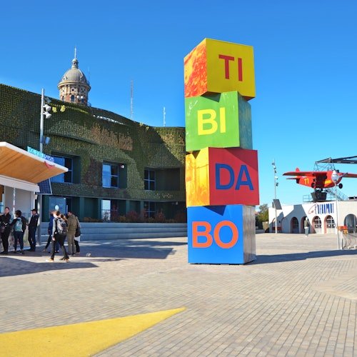 Área Panorámica del Tibidabo: Entrada + Cuca de Llum y Acceso TibiBus