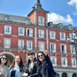 Madrid: Visita Guiada del Casco Antiguo + Entrada y Visita Rápida al Palacio Real