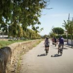 Excursión de Medio Día por Barcelona: E-Bike, Visita a Viñedos, Cata de Vinos y Vela