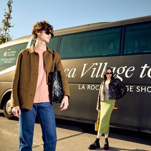 La Roca Village Shopping Express: Viaje de ida y vuelta desde Barcelona