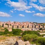 Ávila y Segovia: Excursión de un día desde Madrid + Entrada al Alcázar de Segovia (Opcional)