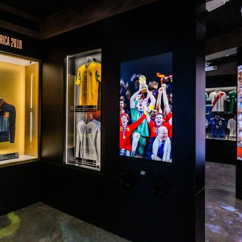 Legends – The Home of Football: Entrada