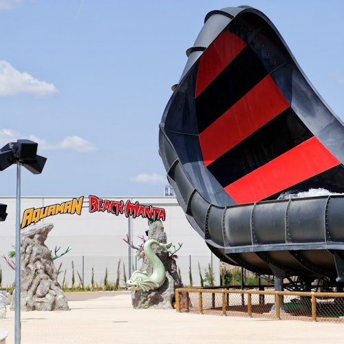 Warner Beach Madrid: Day Trip from Madrid
