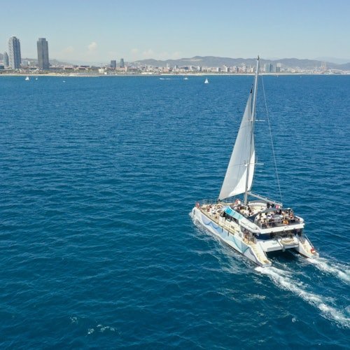 Barcelona: Excursión en catamarán ecológico por la costa
