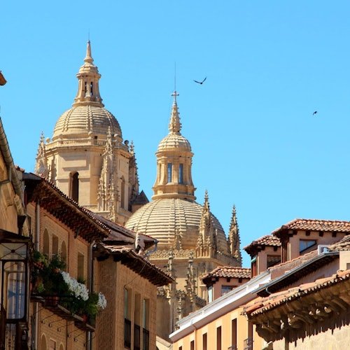 Segovia y Toledo: Entradas + Visita guiada + Traslados
