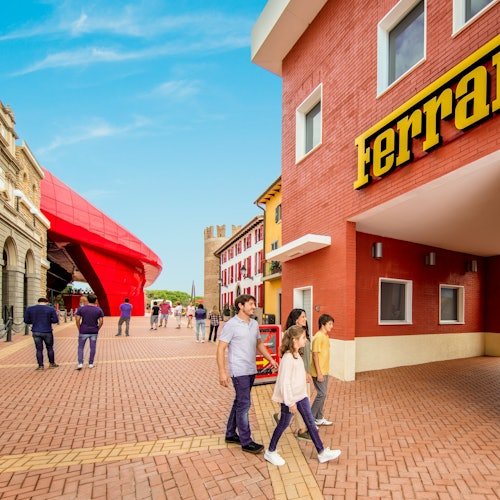 Ferrari Land: Entrada