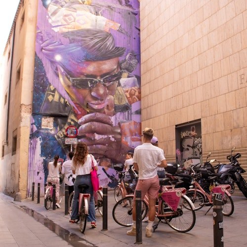 Barcelona: Recorrido guiado en bicicleta por el arte callejero