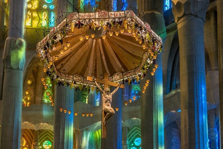 Barcelona : Visita guiada sin colas y entradas de la Sagrada Familia