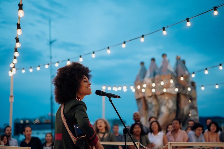 Casa Batlló Noches mágicas : Visita, bebida & concierto en la azotea