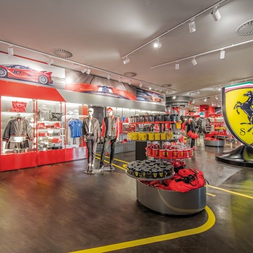 Ferrari Land: Entrada