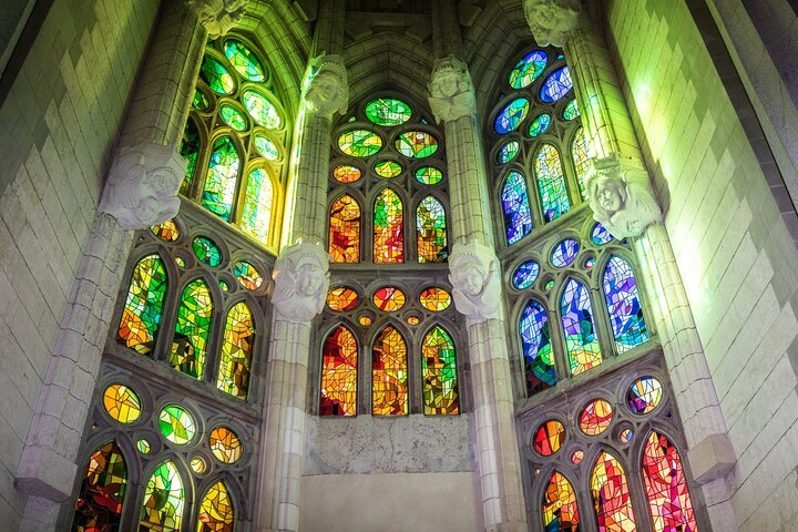 Visita guiada a la Sagrada Familia con entrada sin colas