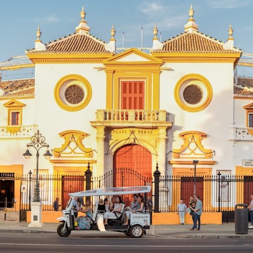 Seville: 1-Hour Private Electric Tuk-Tuk Tour