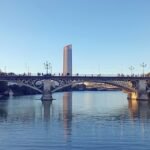 Seville: Guided Boat Tour on the Guadalquivir River