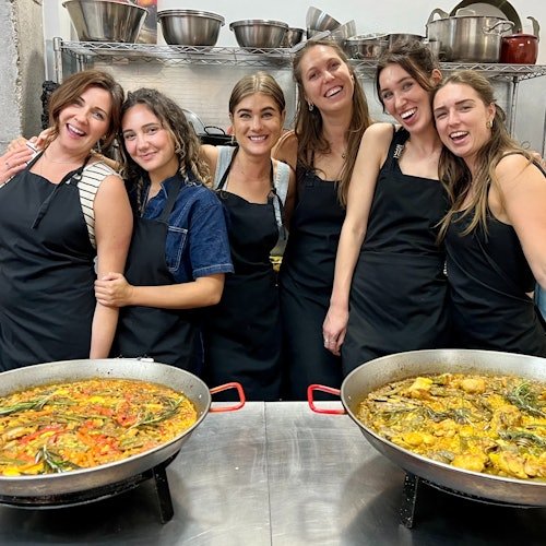 Valencia: Clase de Cocina de Paella, Tapas, Sangría y Visita al Mercado de Ruzafa