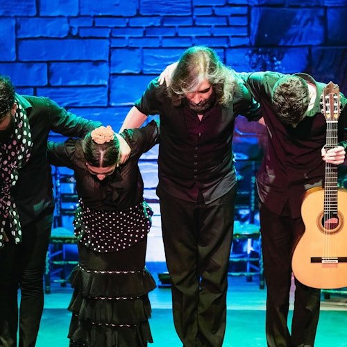 Triana, Seville: Baraka Flamenco Show + Drink