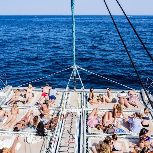 Valencia: Paseo en barco + Paella + Bebida