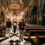 Montserrat: visita guiada desde Barcelona + entrada a la sacristía y a la Virgen Negra