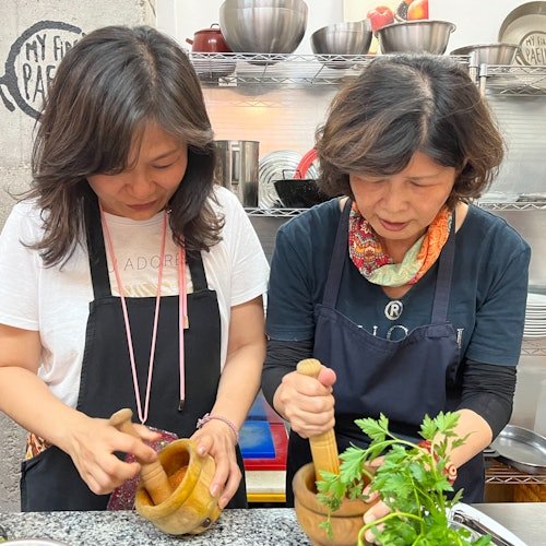 Valencia: Clase de cocina de paella, tapas y sangría