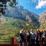 Montserrat: Excursión en grupo reducido desde Barcelona y recogida en el hotel