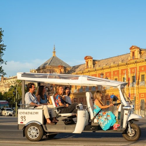 Sevilla: Tour de 1 hora en Tuk Tuk Eléctrico Privado
