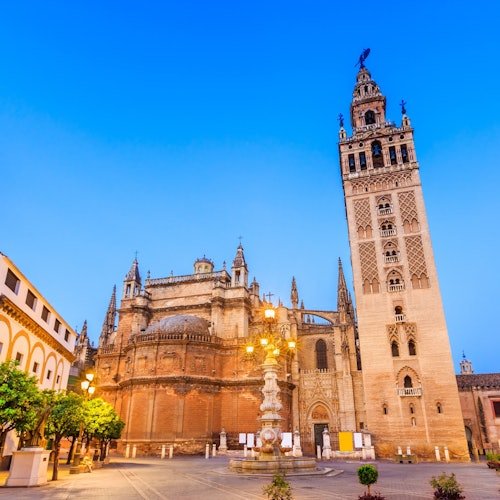 Tickets to the Seville Cathedral and La Giralda: Guided Tour