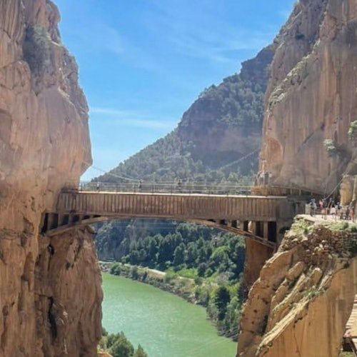 Caminito del Rey: Visita guiada en italiano + Autobús de ida desde El Chorro