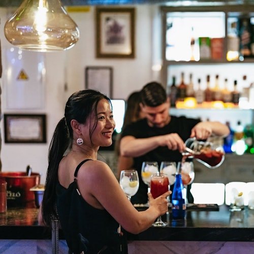 Triana, Seville: Baraka Flamenco Show + Drink