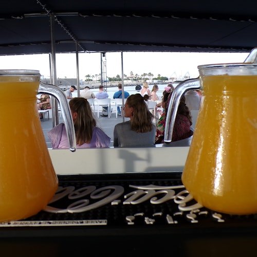 Valencia: Sunset Catamaran Cruise