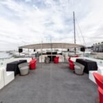 Valencia: Boat Tour + Mussel and Wine Tasting