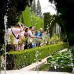 Alhambra y Palacios nazaríes: Tour guiado + Pase de ciudad